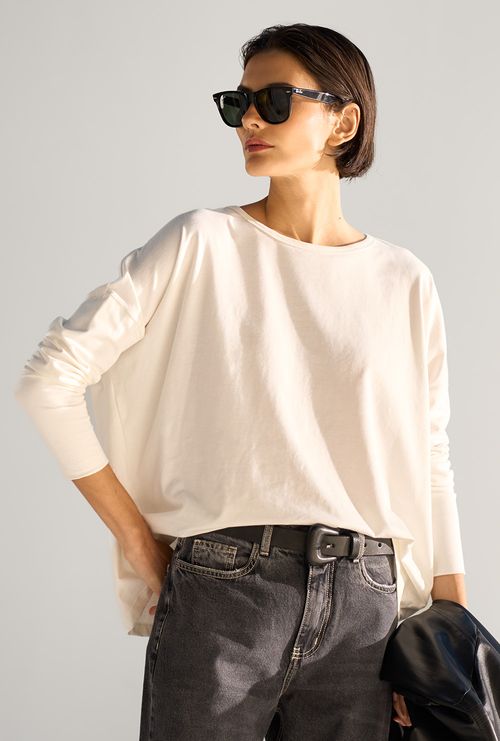 Blusa Badajoz em Viscose Ampla Off White