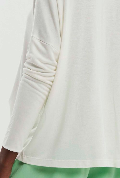 Blusa New Badajoz em Modal Ampla Off White