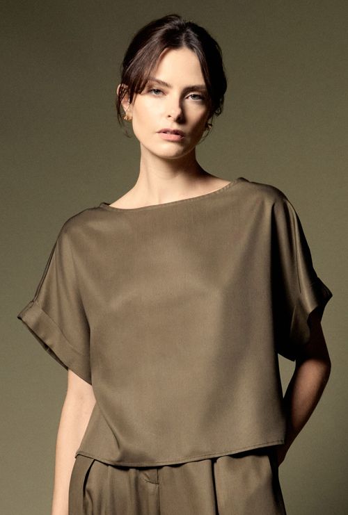 Blusa Ancara Lyocell Verde Oliva
