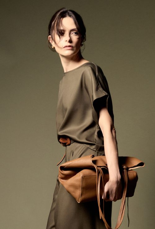 Blusa Ancara Lyocell Verde Oliva