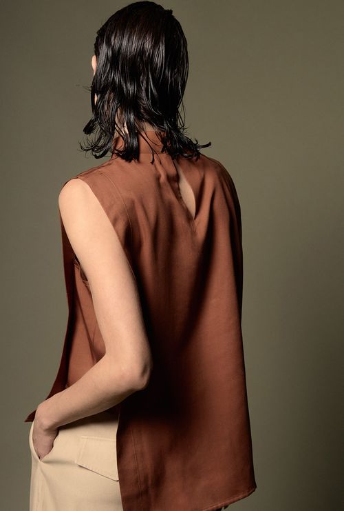 Regata Gola Alta Calimnos Marrom