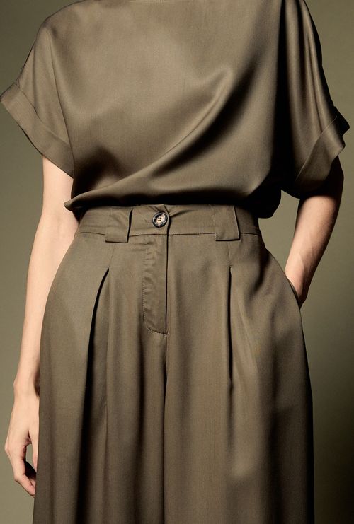 Calça Camager Lyocell Pantalona Com Pregas Verde Oliva