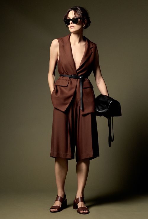 Bermuda Carmona Marrom