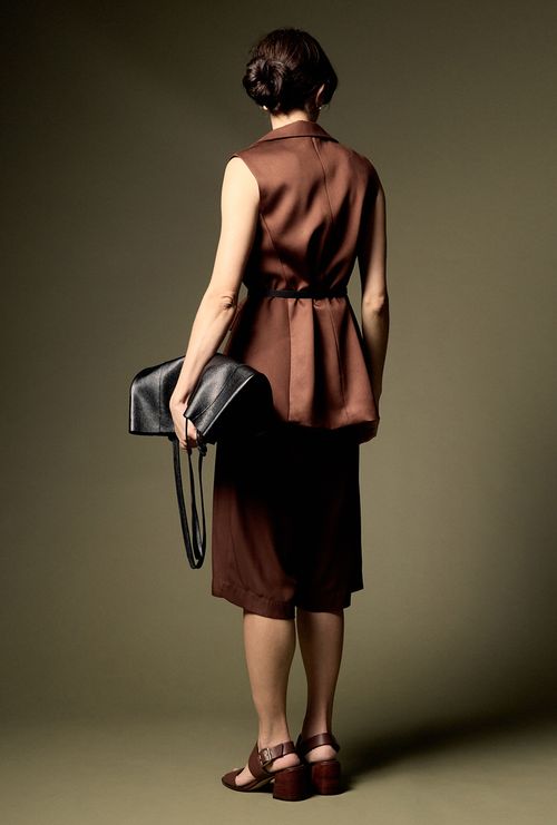 Bermuda Carmona Marrom