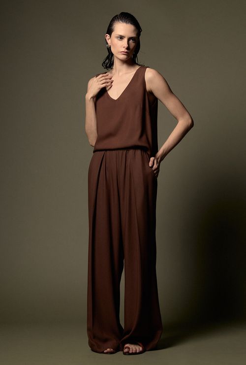 Calça Caskerry com Pregas Marrom