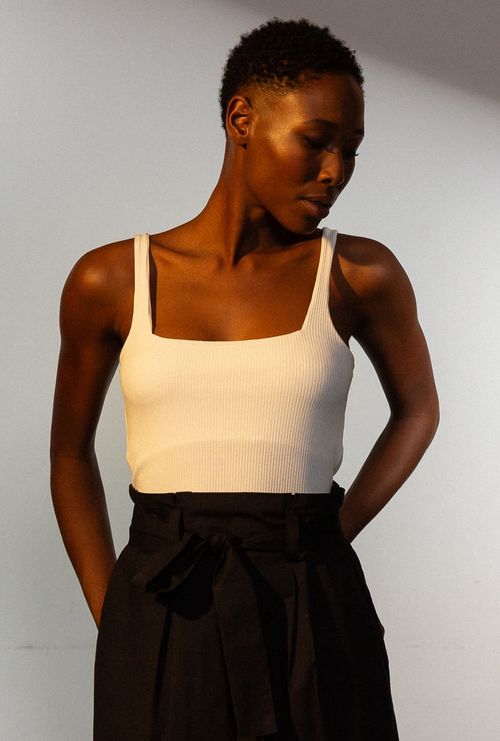 Regata Xanthi Canelada Decote Quadrado Off White