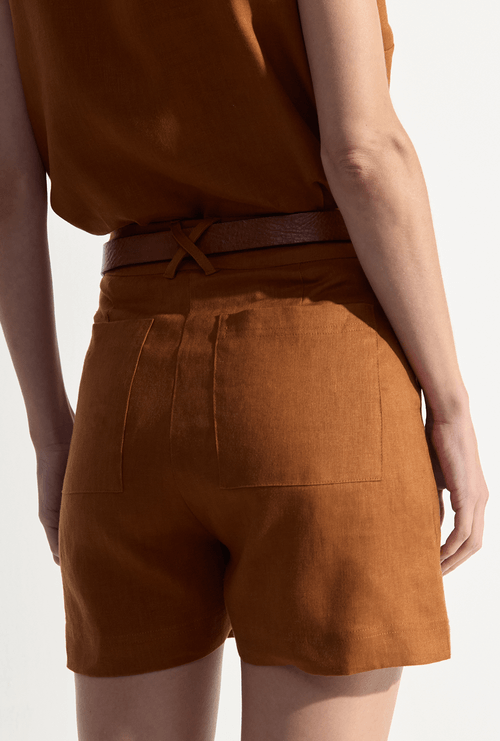 Shorts New Cheong em Linho Com Prega Frontal Castor