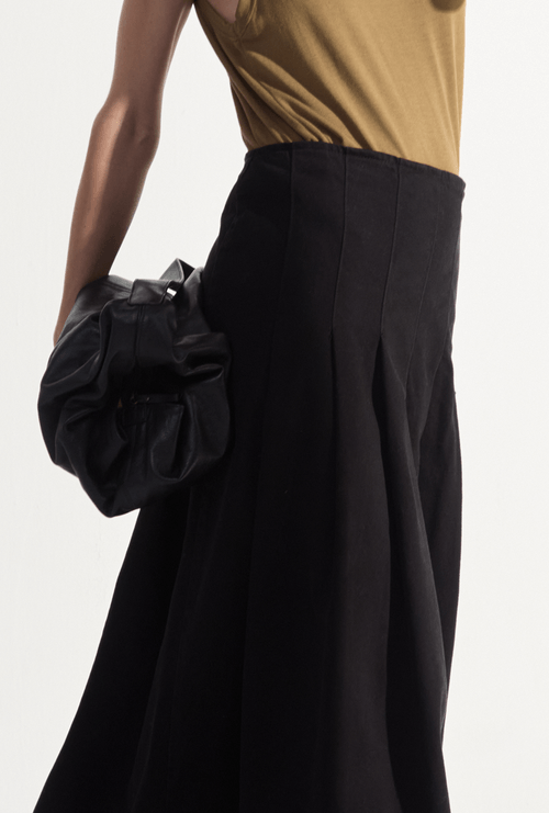 Saia Midi com Pregas Jata Preto