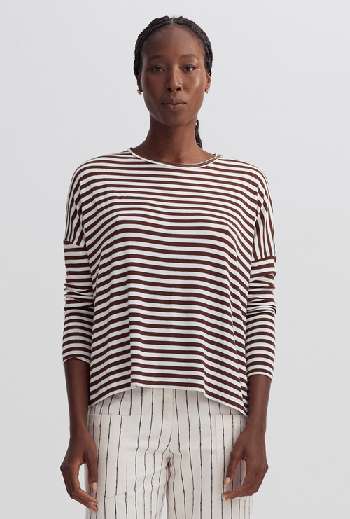 Blusa Peratia em Modal Ampla Listra Marrom