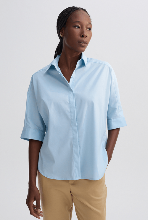 Camisa Leygues Oversized de Alfaiataria Manga Curta Azul Claro