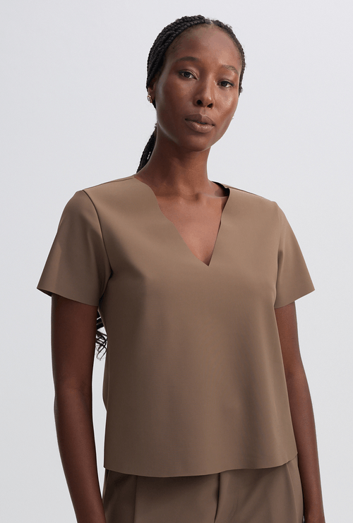 Blusa Adão Gola V Fendi