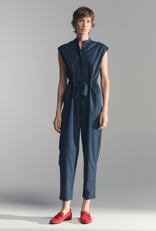 Macacão Fiji Cintura Ajustável Gola Padre Marinho