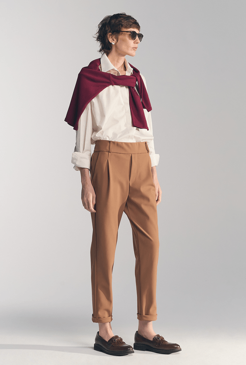 Calça Cenoura Alfaiataria Andipsara Caramelo