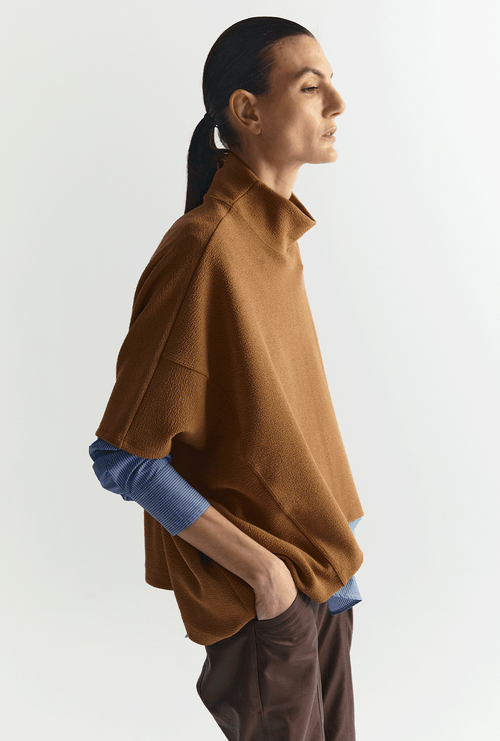Blusa Kolody Gola Alta em Boucle Caramelo