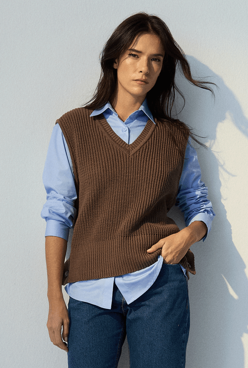 Colete Baie Gola V em Tricot Marrom Wood