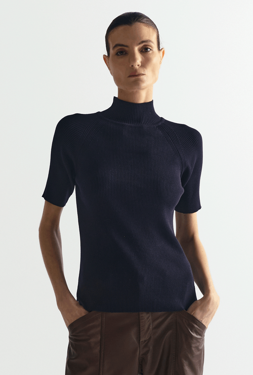 Blusa Makira Gola Alta Tricot Marinho