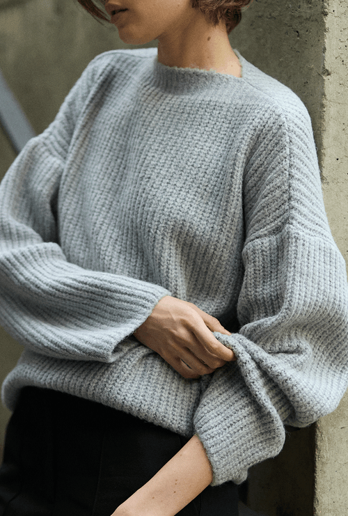 Blusa Malta Canelada Em Tricot Cinza