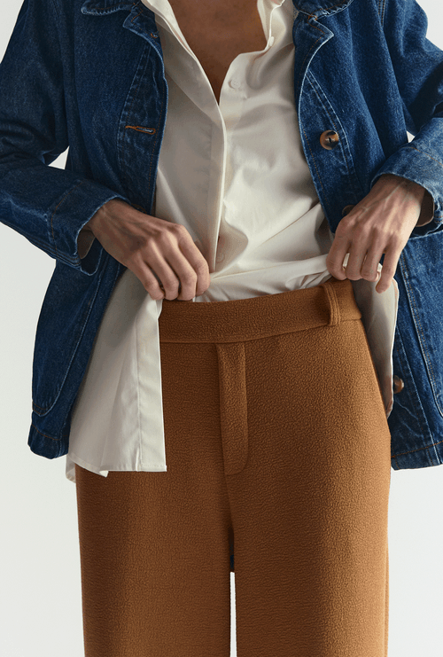 Calça Reta Filipinas Em Boucle Caramelo