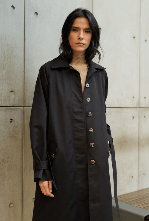 Trench Coat Alongado com Faixa Birnie Preto