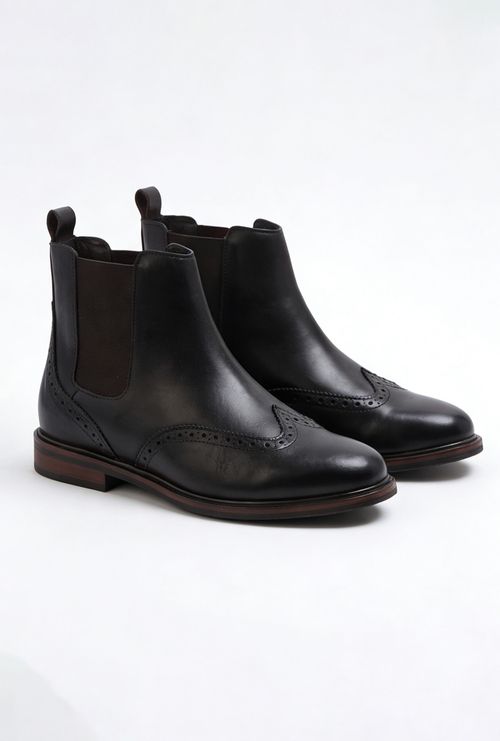 Bota Mull em Couro Preto