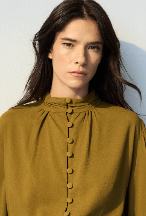 Blusa Koster Gola Alta Camelo