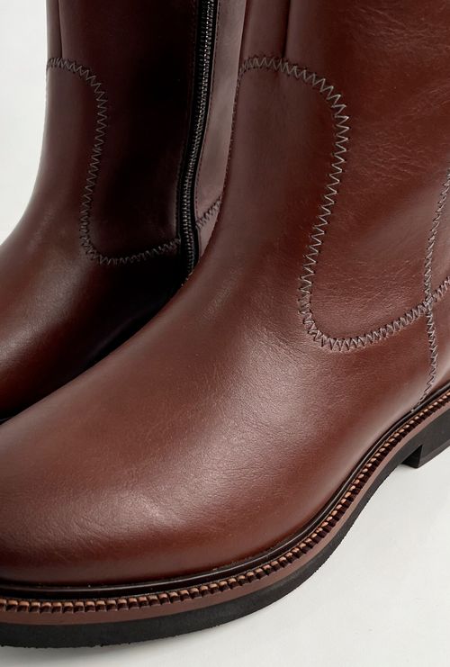 Bota Matsu em Couro Whisky