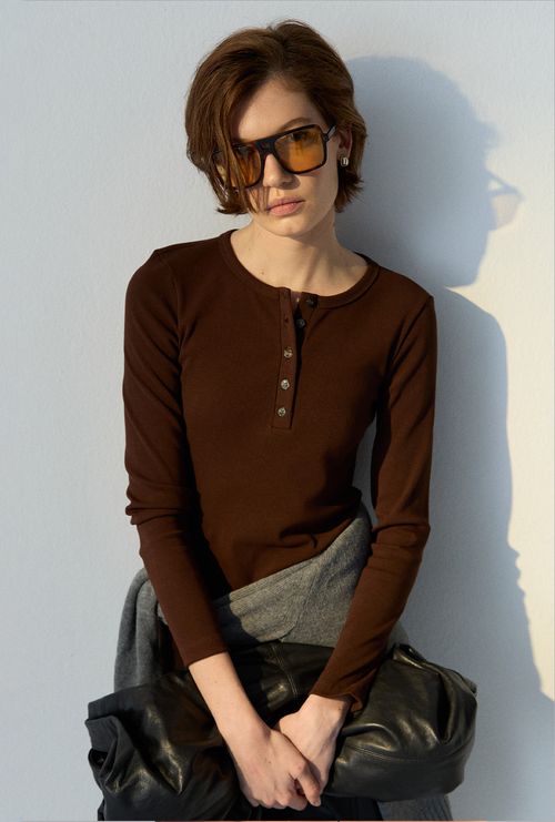 Blusa Bjorko Marrom