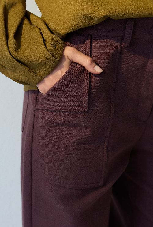 Calça Mangaia Reta Com Bolsos  Berinjela