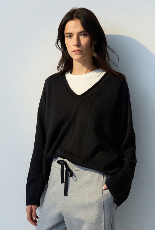 Blusa Margá Gola V Em Tricot Preto