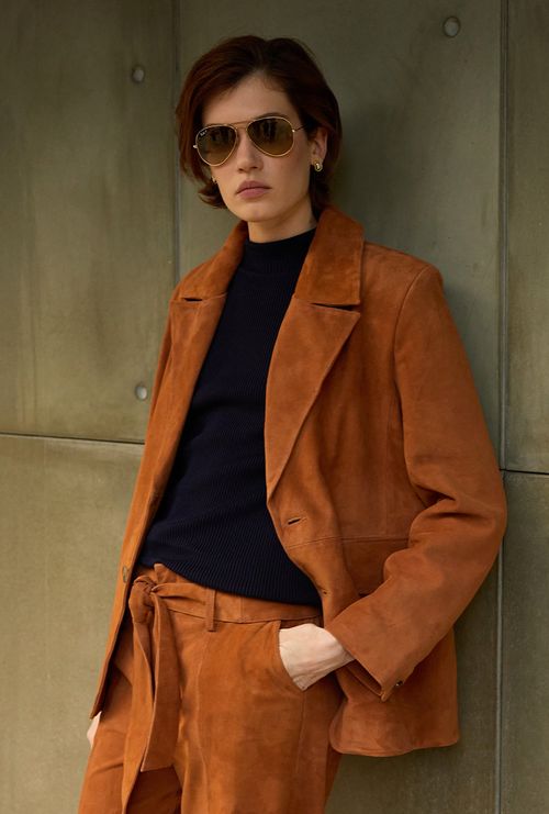 Blazer Muna em Couro Chamois Marrom