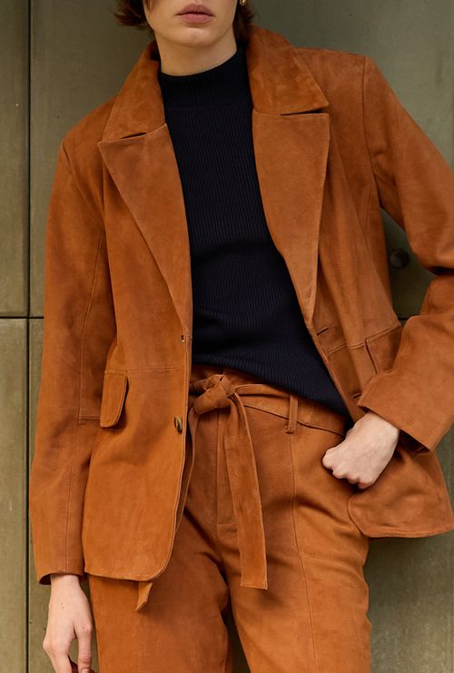 Blazer Muna em Couro Chamois Marrom