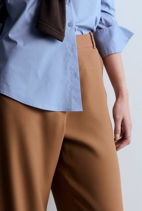 Calça Ingaro Alfaiataria Crepe Patou Castor