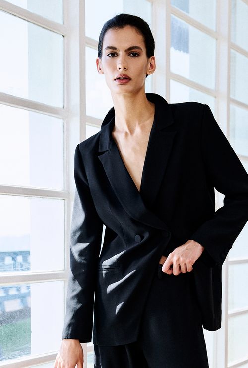 Blazer Alfaiataria Crepe Patou Ninigo Preto