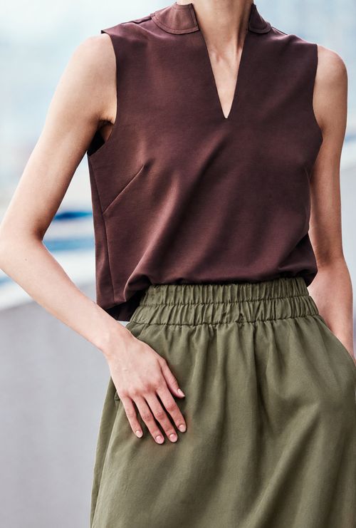 Saia Midi em Lyocell Chelba Verde Militar